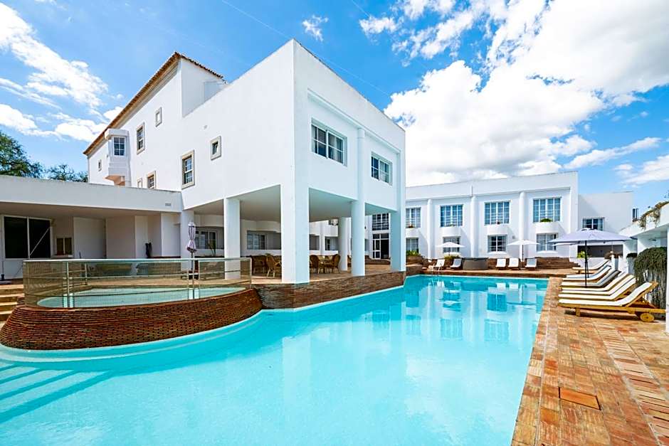 Baluarte da Vila Apartments