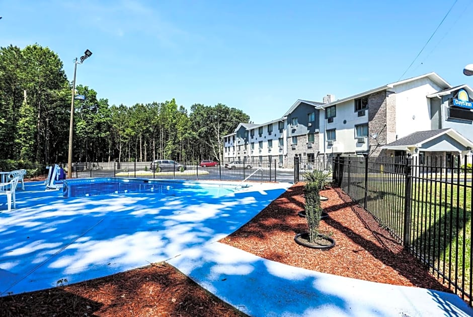 Super 8 by Wyndham Villa Rica