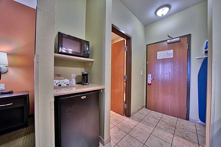 Comfort Inn & Suites