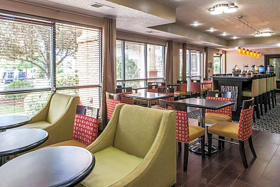 Comfort Inn Blue Ash North