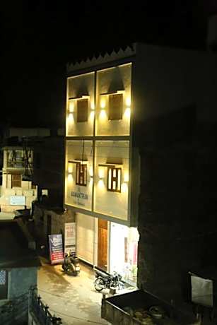 Aamantran at Fort Maheshwar