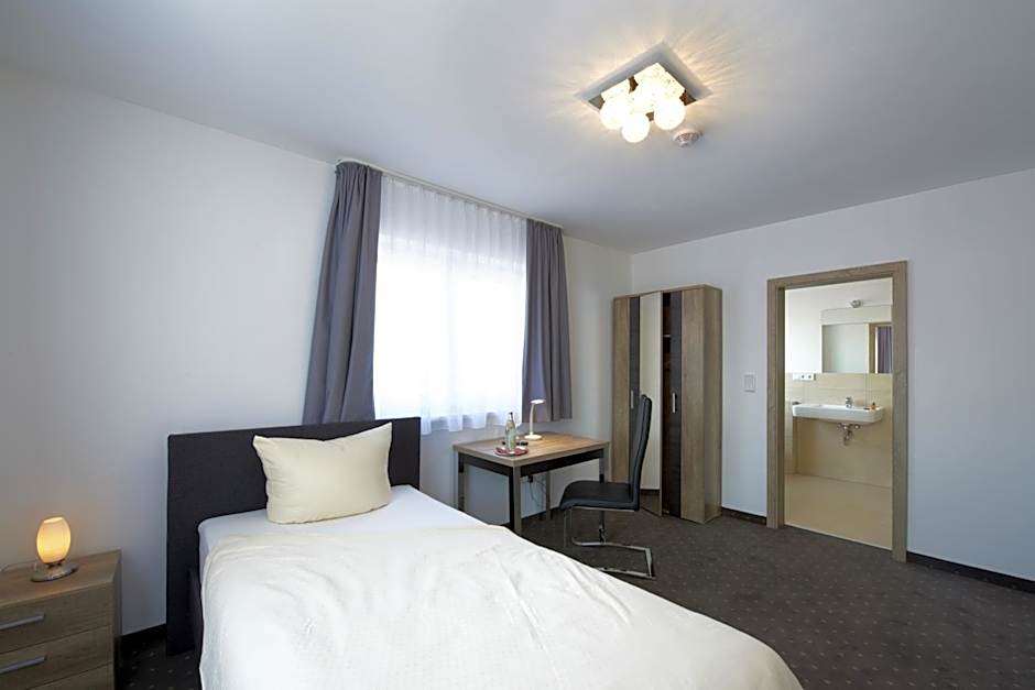Hotel New In Guesthouse