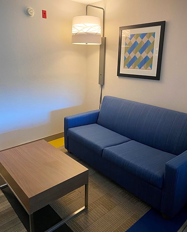 Holiday Inn Express Hotel & Suites Columbia I-26 @ Harbison Blvd By IHG