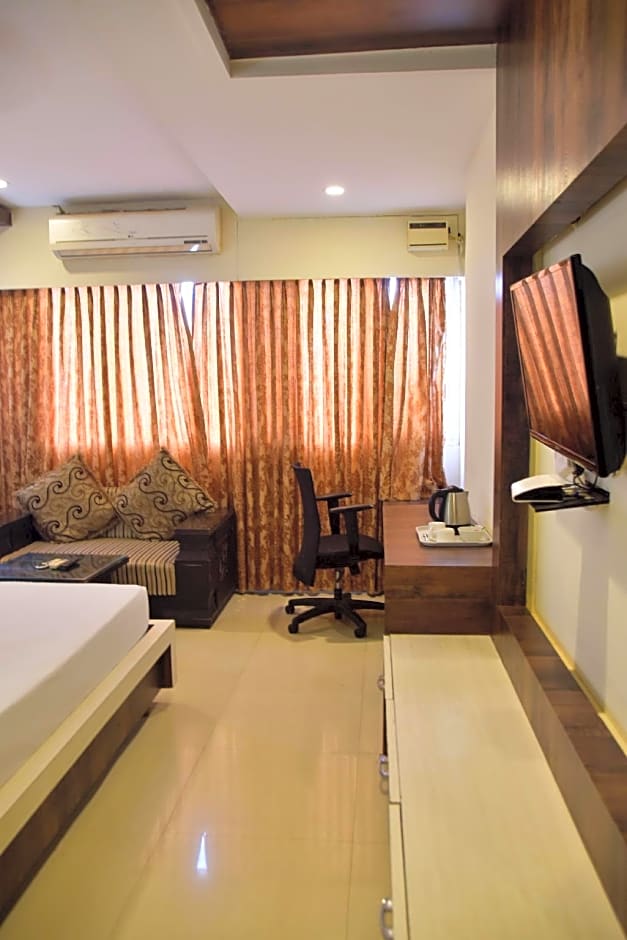 Hotel Singaar International