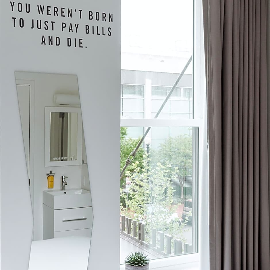 Hotel Hive