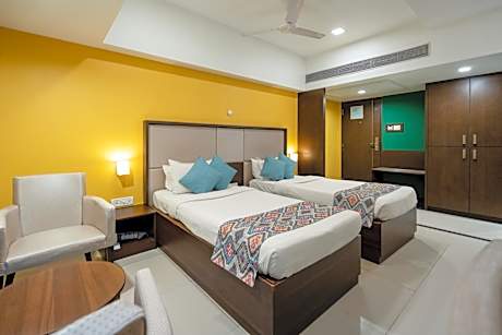Deluxe Twin Room (Festive Offer 10% off on F&B and Laundry service - 12th Sept to 30th Sept 2026 and 17th Oct to 15th Nov 2026)