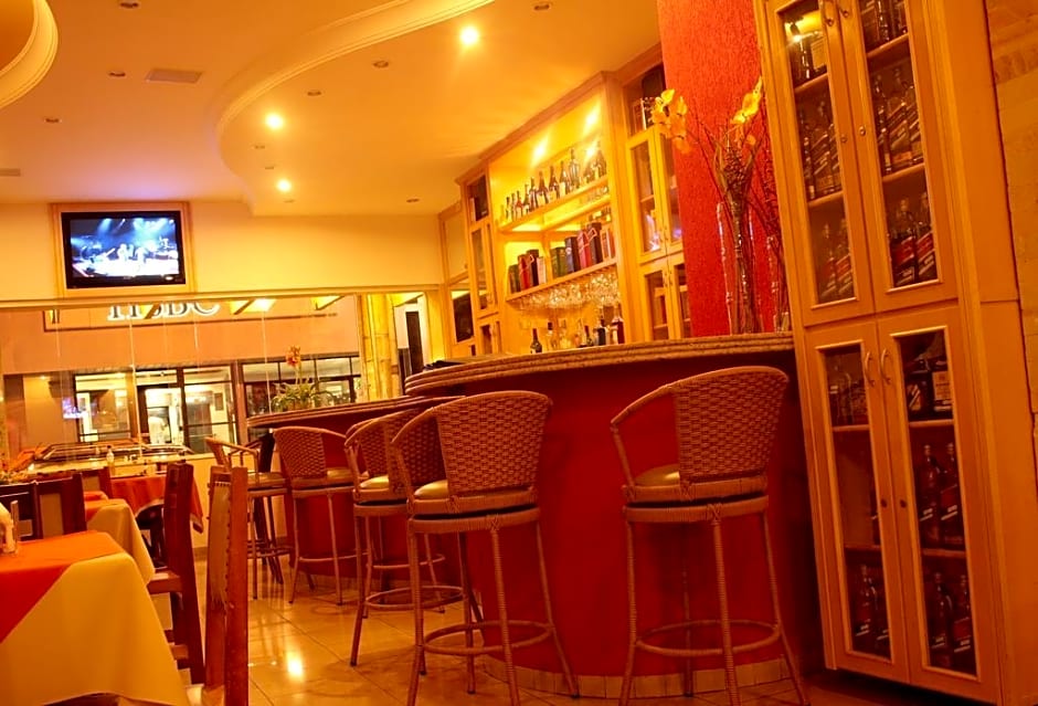 Hotel Bernal