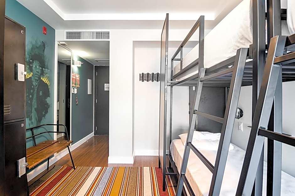 Selina Lapa Rio de Janeiro