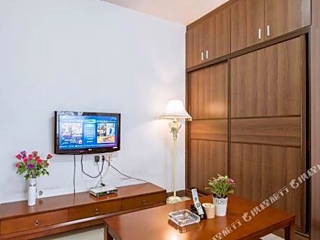 She Hehe Service Apartment (Guangzhou Weinan University  Subway Station)