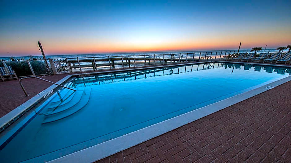 Family Friendly - Direct Oceanfront Sanibel 303