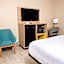 Days Inn and Suites by Wyndham Hammond, IN