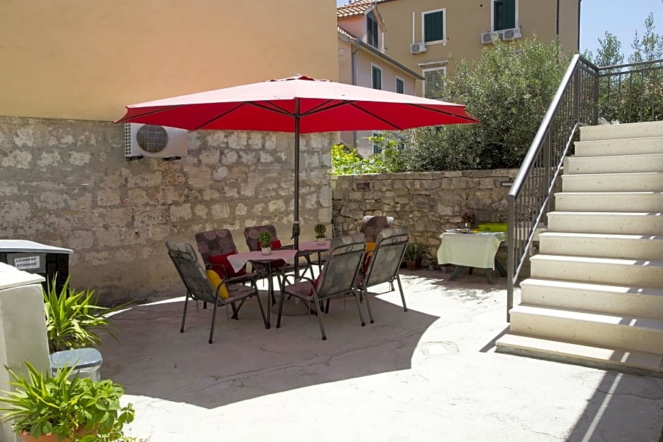 Central Old Town Rooms