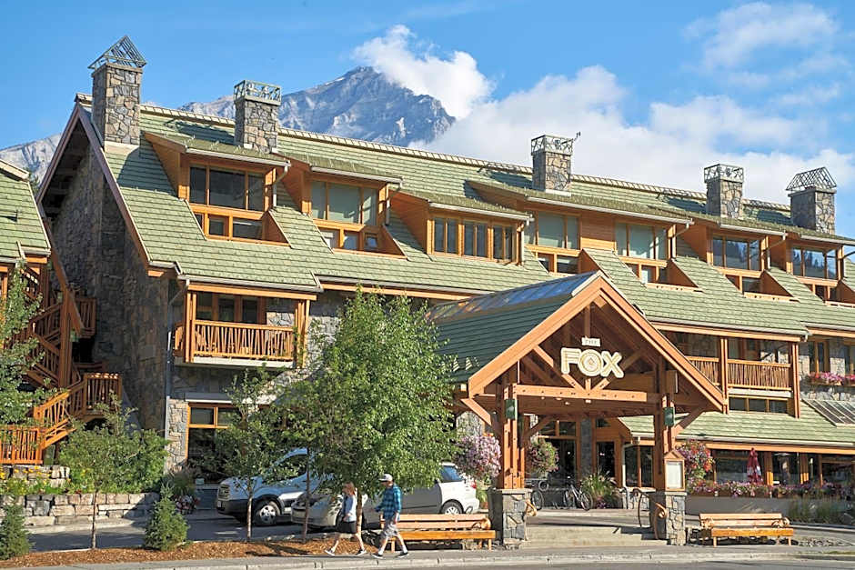 Fox Hotel And Suites