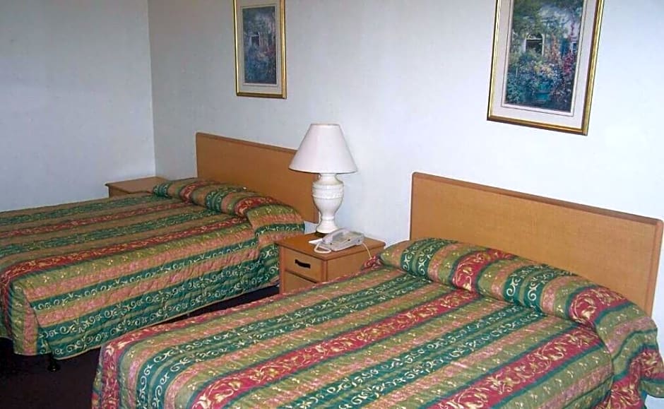 American Inn & Suites