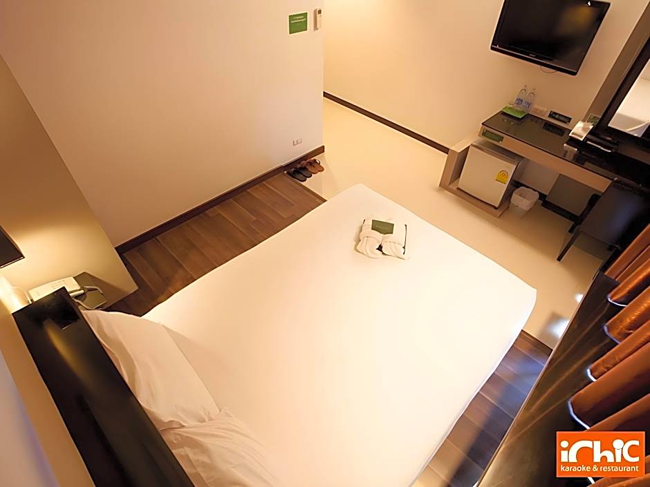 I Hotel