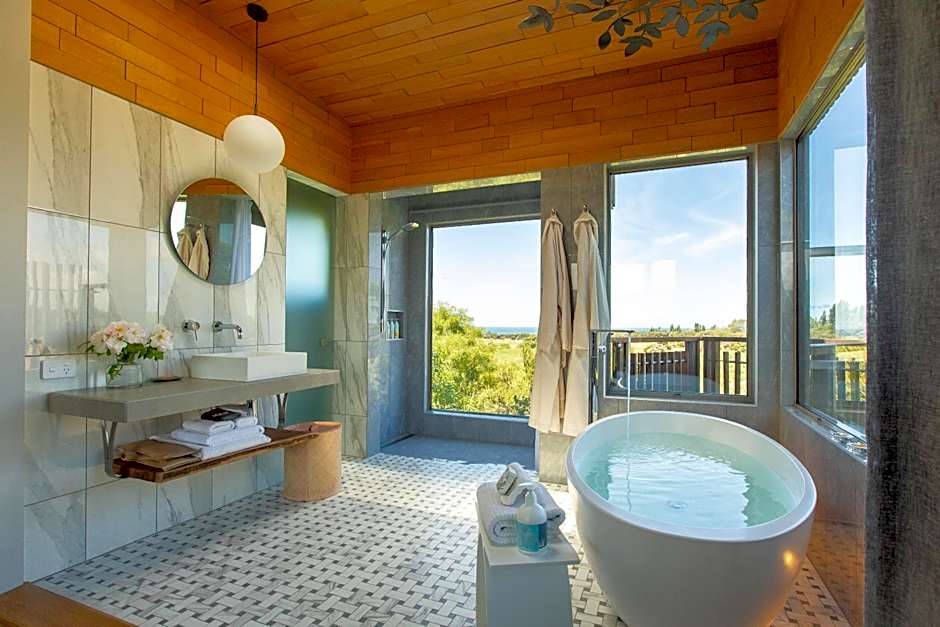 Hapuku Lodge & Tree Houses