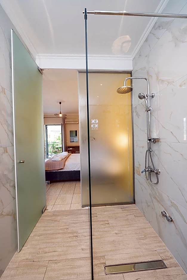 Filalithis Studios & Apartments