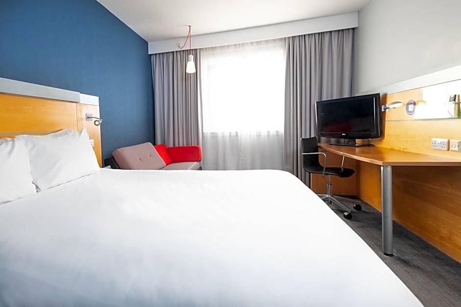 Holiday Inn Express Stevenage By IHG