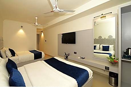 Family Room - 2 Queen Bed