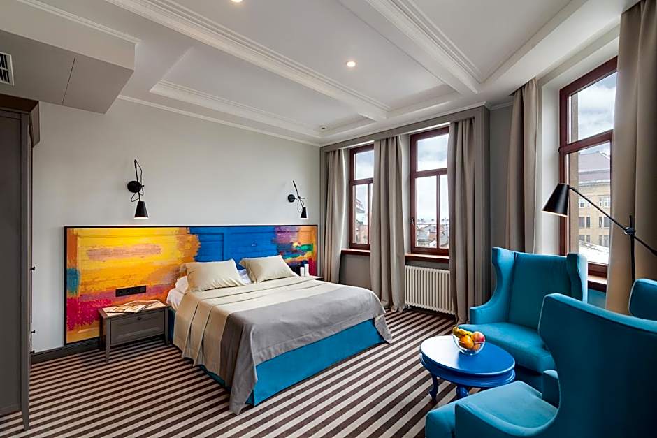 PANORAMA Lviv Hotel