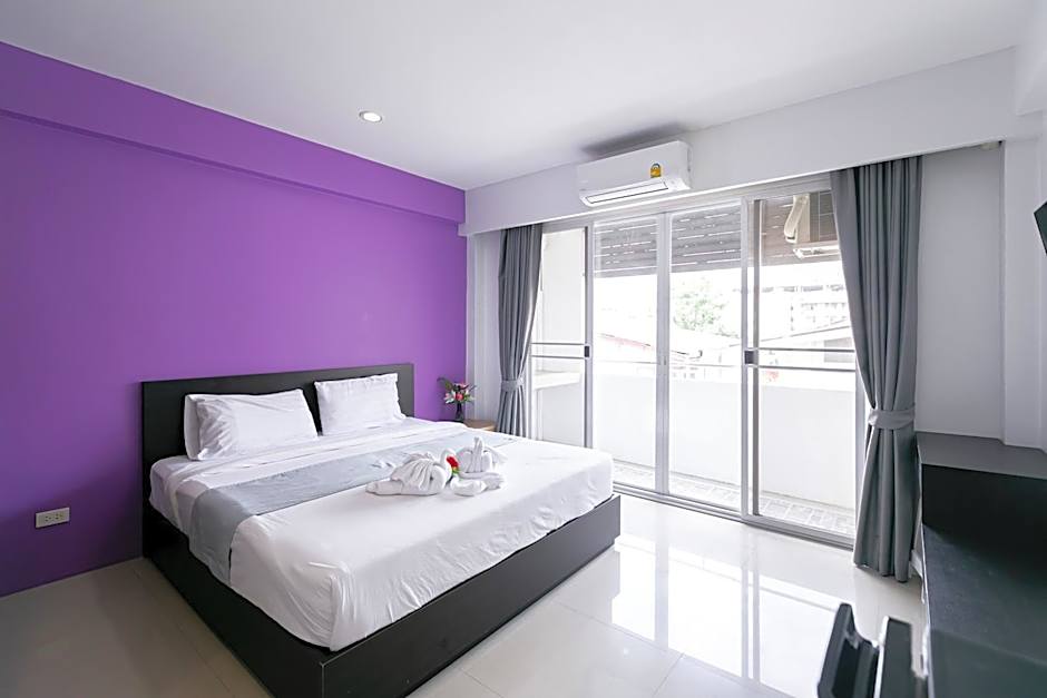 Ruan Plaisoi Apartment