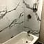 Crescent Park Motel & Suites