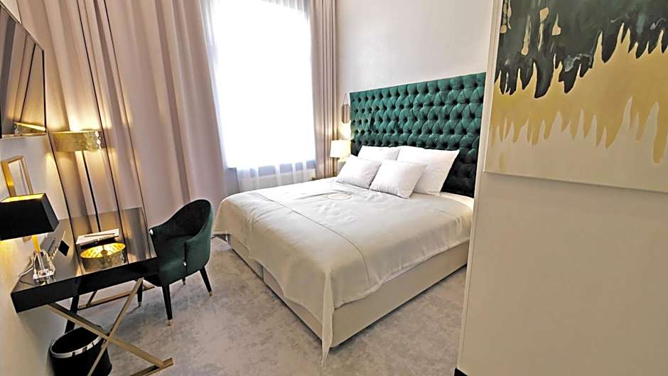 SZEWSKA 22 BOUTIQUE