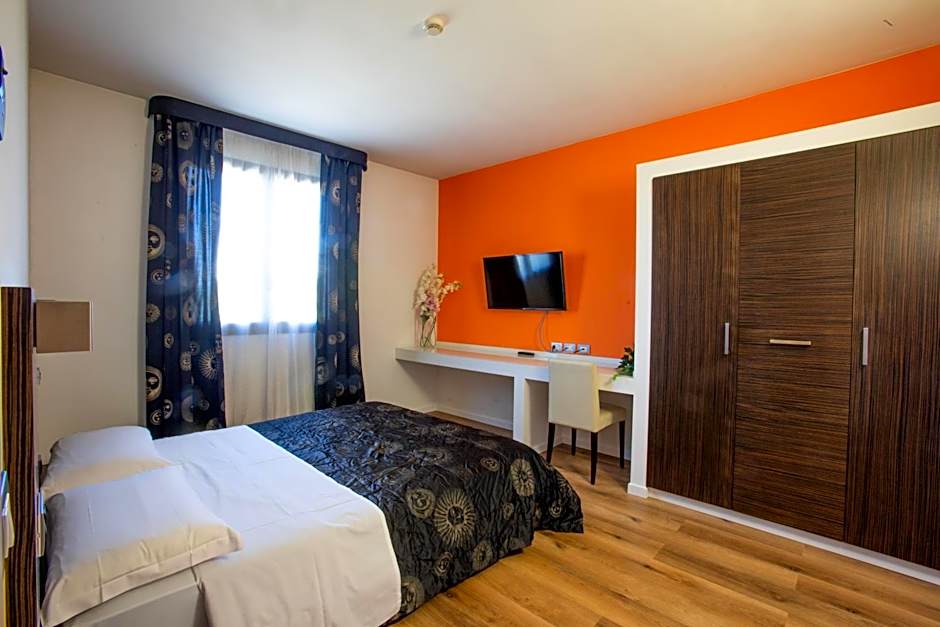 Matrix Hotel & Residence