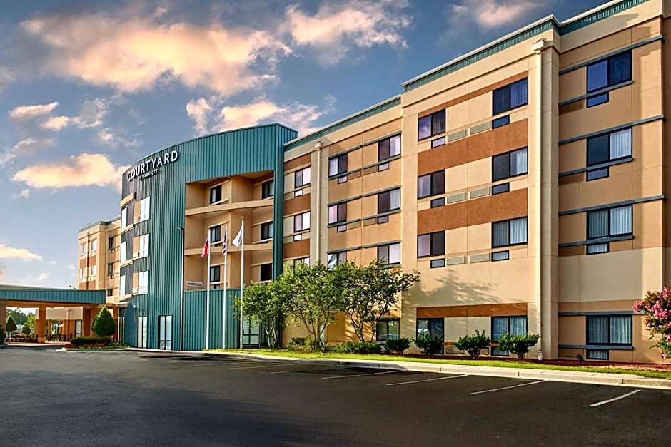 Courtyard by Marriott Warner Robins