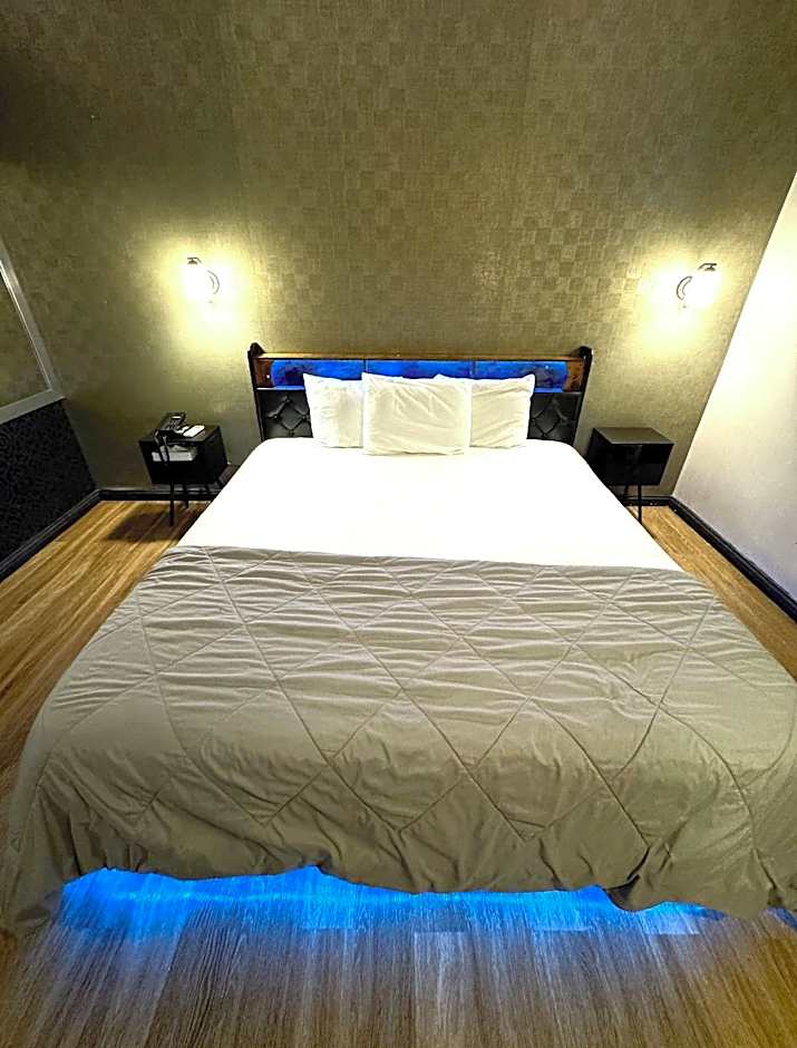 Hotel Mirage Brooklyn