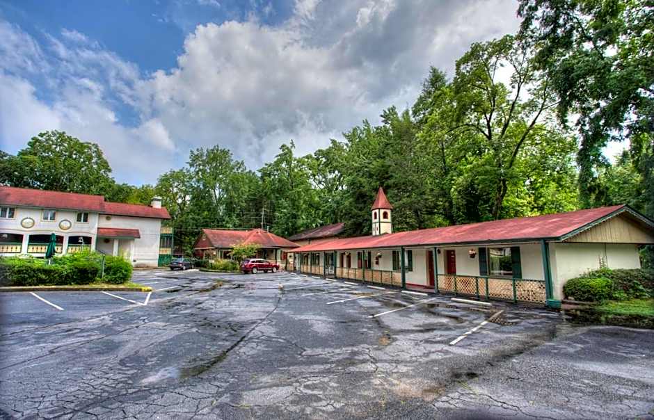 Hofbrau Riverfront Hotel