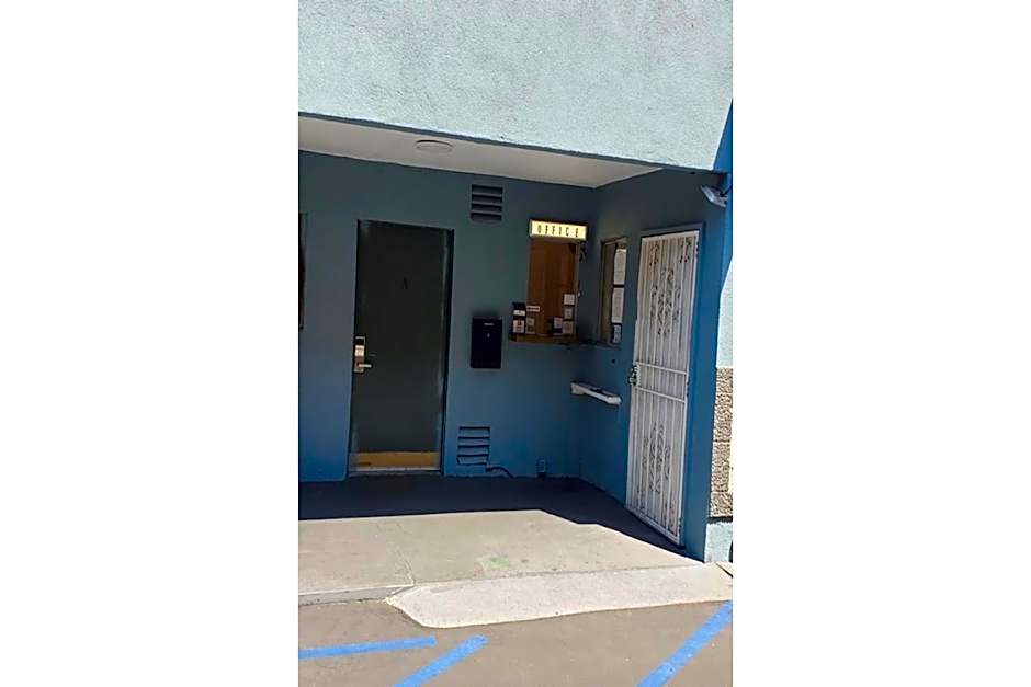 Rodeway Inn & Suites North Hollywood Burbank Airport - Universal Area