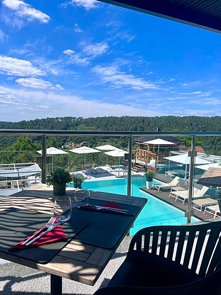 Domaine de Chalveches Hotel SPA 4*