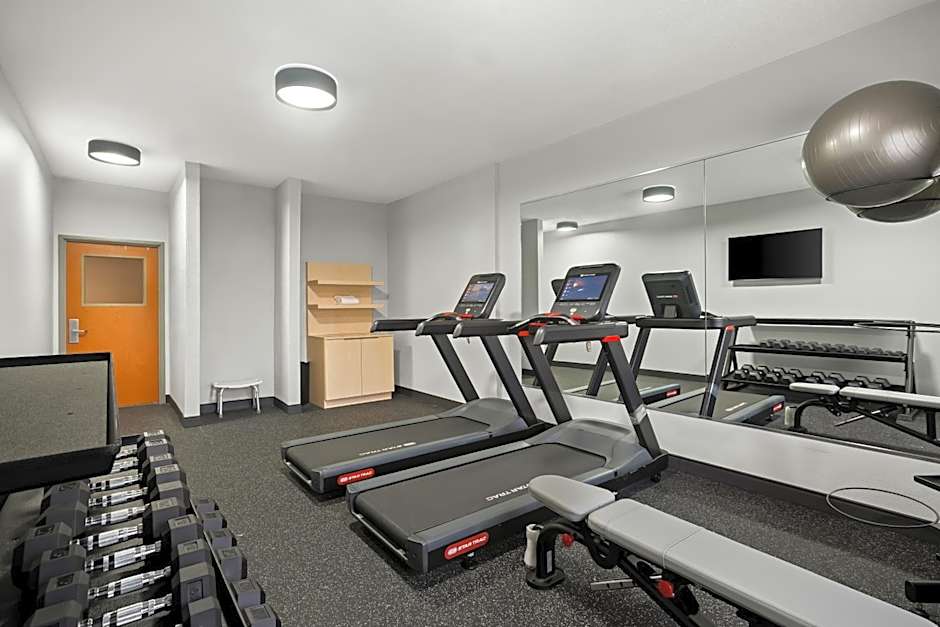 Spark by Hilton Moline Quad Cities