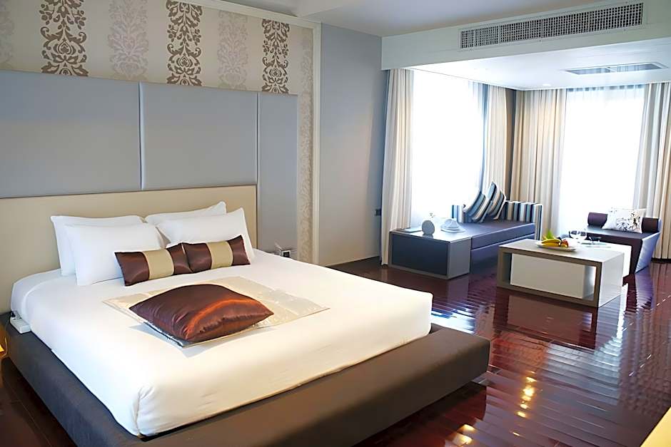 Z Through By The Zign Hotel