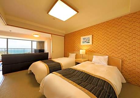 Standard Twin Room with Sea View (No Extra Bed)