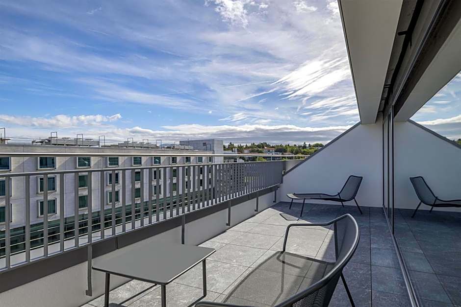 Hilton Geneva Hotel and Conference Centre