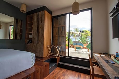 Queen Room with Balcony