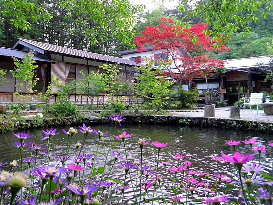 Takimi Onsen Inn that only accepts one group per day