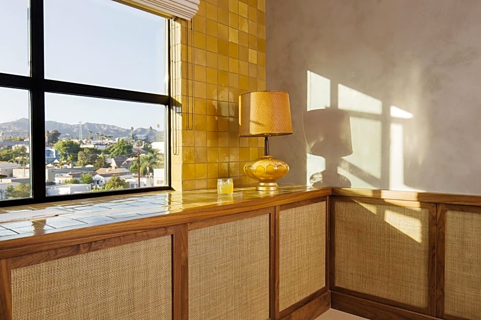 Silver Lake Pool & Inn