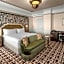 The Stoneleigh, Autograph Collection