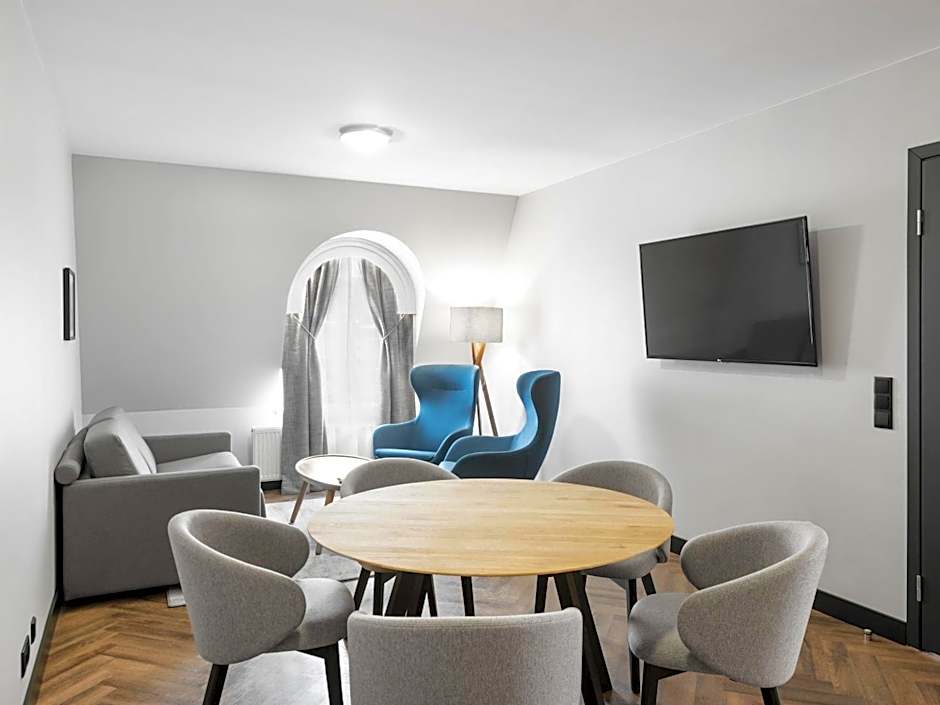 MERCURE KLAIPEDA CITY HOTEL, Meetings, Events, Restaurant & Bar - Accor Group, Pet Stay FREE