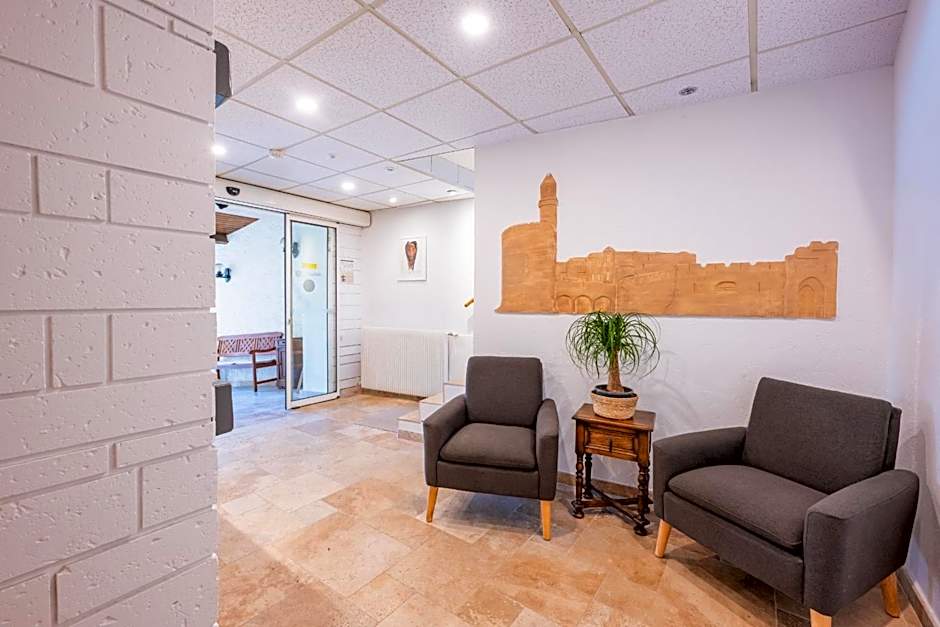 Hôtel La Maison des Croisades - Au pied des Remparts