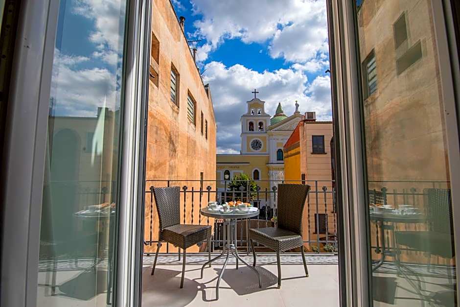 Palazzo Caracciolo del Sole