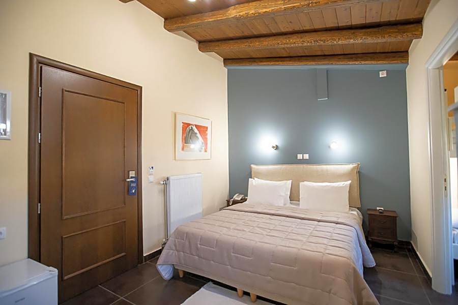 Ellinon Thea Arachova