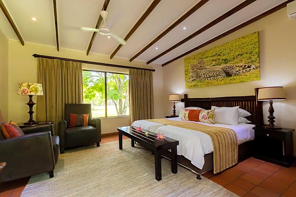 Emdoneni Lodge