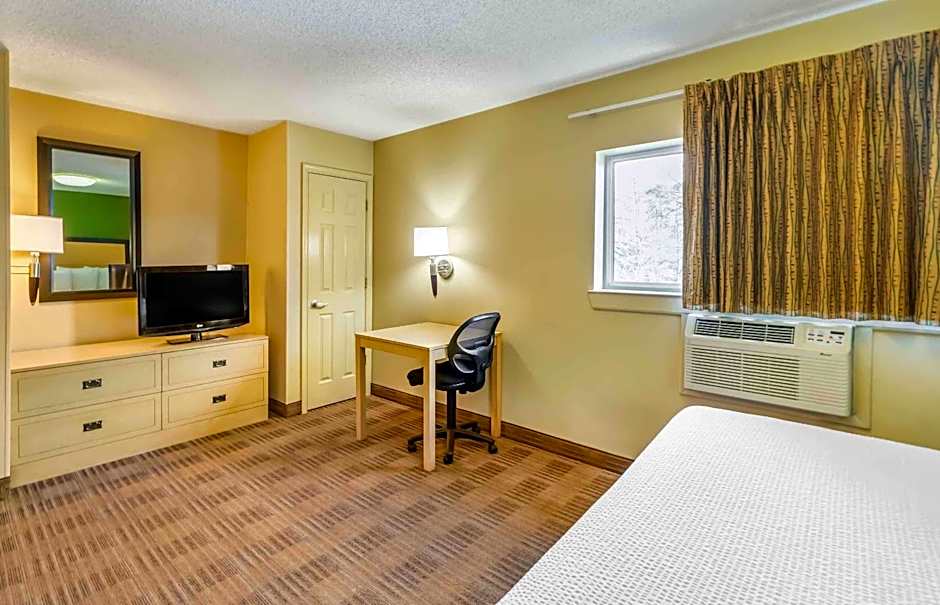 Extended Stay America Select Suites - Chesapeake - Churchland Blvd.