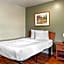 Extended Stay America Select Suites - Wichita - Airport