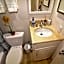 Palm Beach Paradise Walk to Beach Pool WiFi 86" TV WiFi