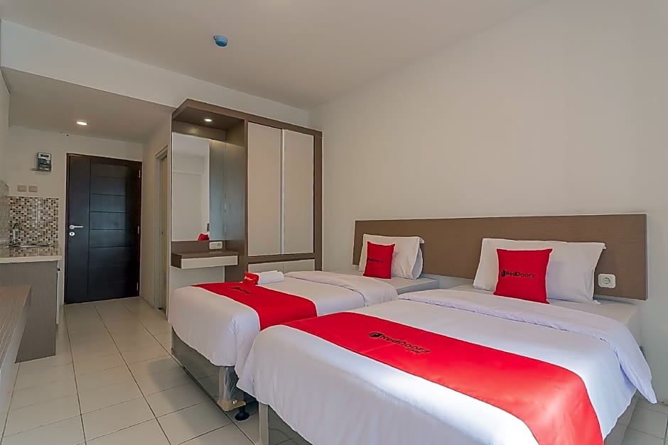 RedDoorz Apartment @ Emerald Towers Bandung